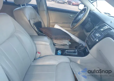 2011 Cadillac Dts Luxury Collection из США, поврежденный, VIN 1G6KD5E61BU122307